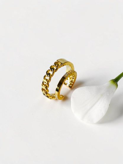 GOLDEN DIAMOND MAISIE EAR CUFF