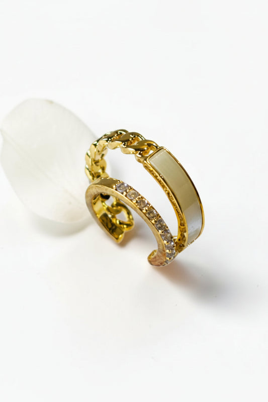GOLDEN DIAMOND MAISIE EAR CUFF