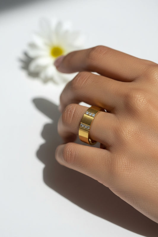 GOLDEN DIAMOND MASON RING