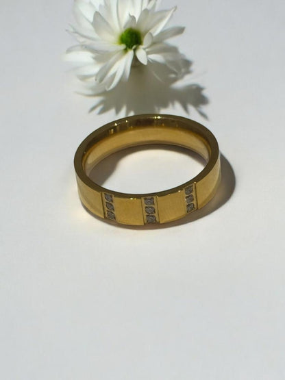 GOLDEN DIAMOND MASON RING