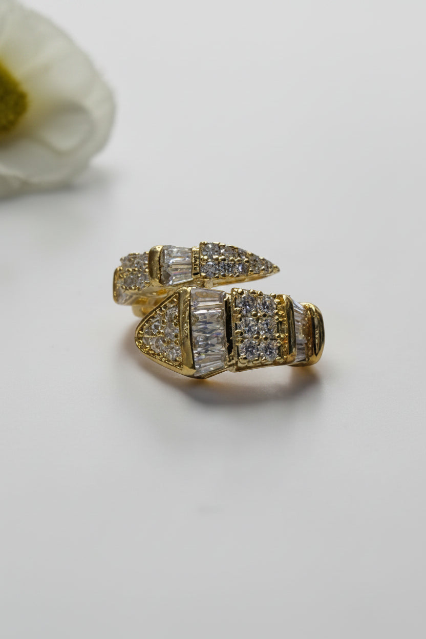 GOLDEN DIAMOND MELODY EAR CUFF