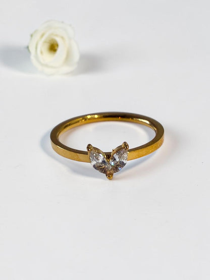 GOLDEN DIAMOND MRUNAL RING