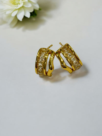 GOLDEN DIAMOND NELVIN EARRINGS