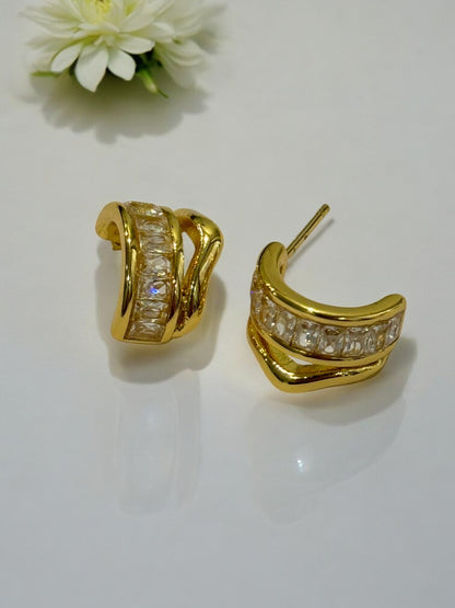 GOLDEN DIAMOND NELVIN EARRINGS