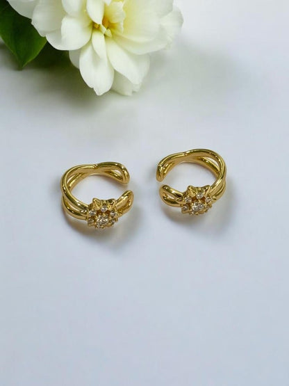 GOLDEN DIAMOND NEONEL EAR CUFF