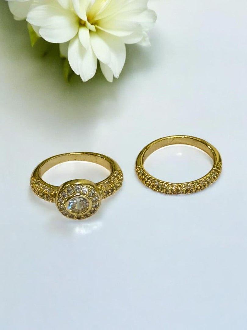 GOLDEN DIAMOND NICOLY RING