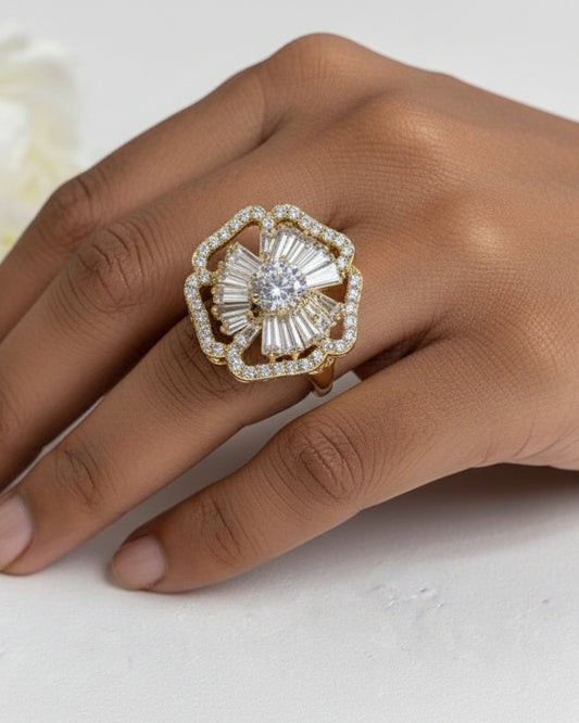 GOLDEN DIAMOND NORA RING