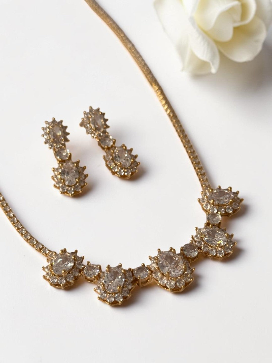 GOLDEN DIAMOND NOVA NECKLACE SET