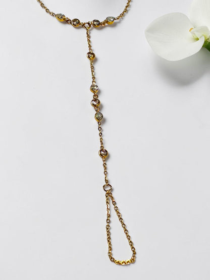 GOLDEN DIAMOND ONALD HAND CHAIN (POCHI)