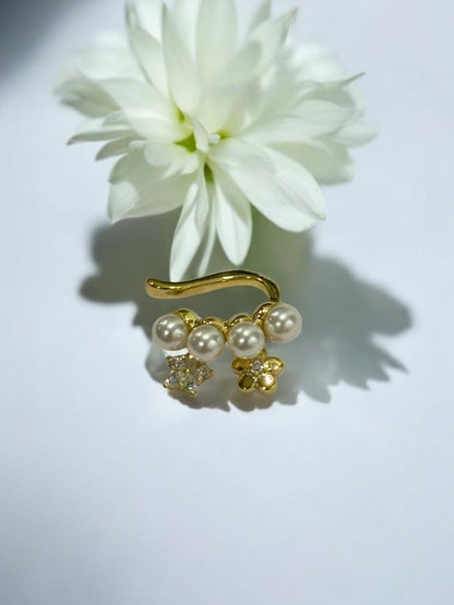 GOLDEN DIAMOND PEARL RYAN EAR CUFF