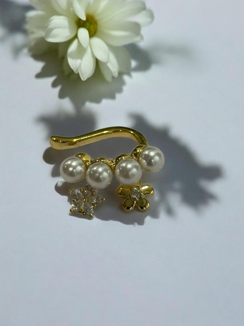GOLDEN DIAMOND PEARL RYAN EAR CUFF