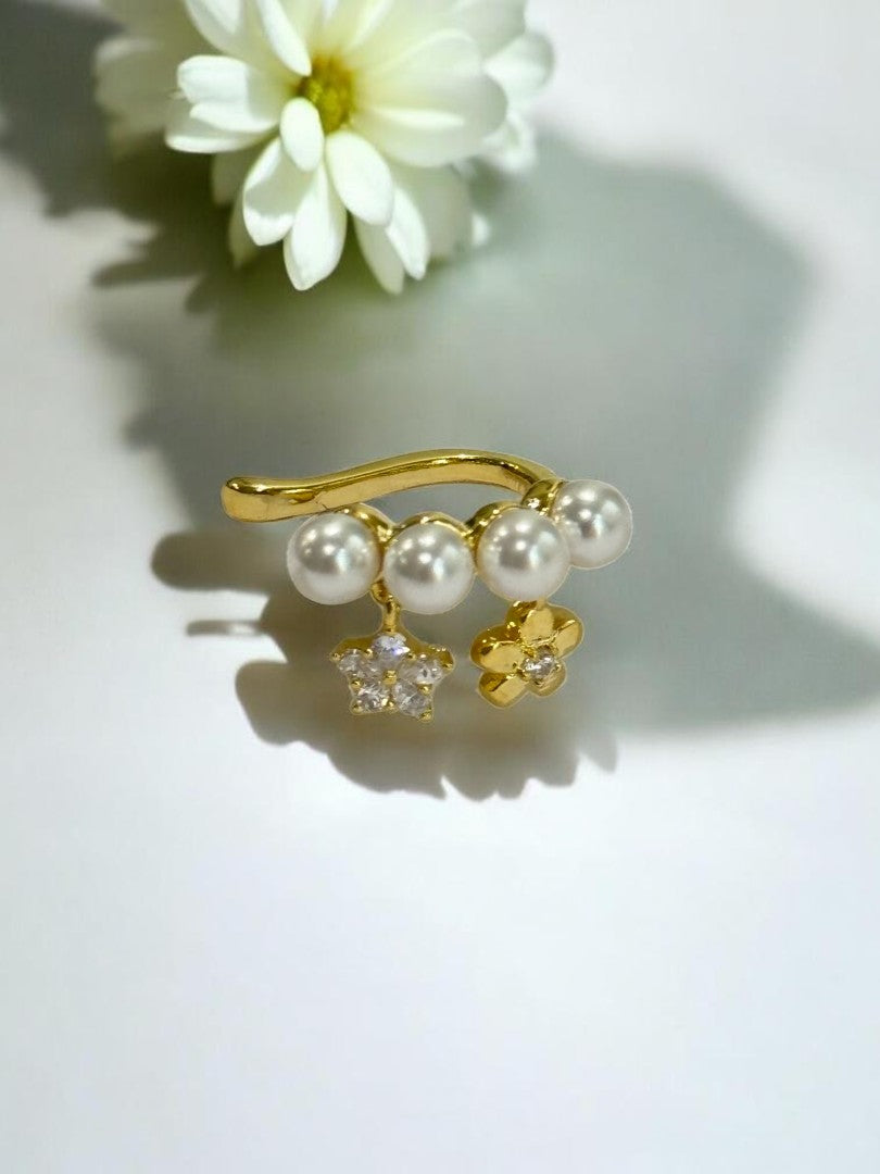 GOLDEN DIAMOND PEARL RYAN EAR CUFF