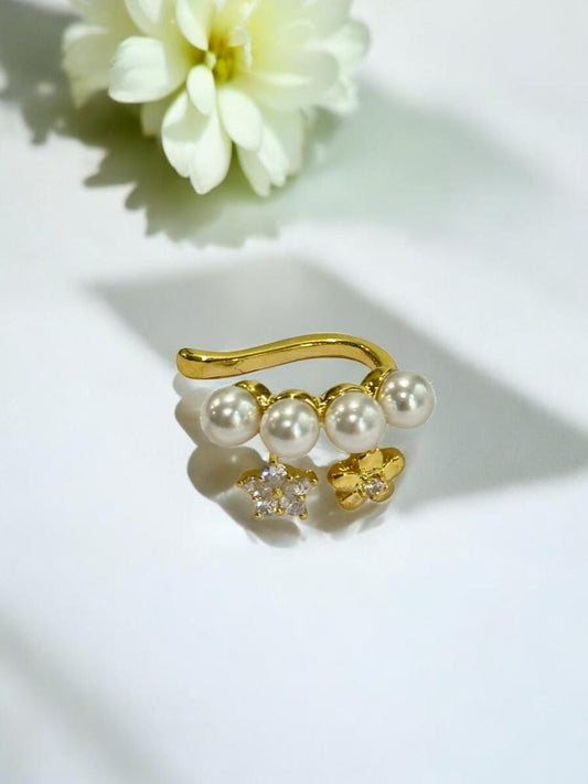 GOLDEN DIAMOND PEARL RYAN EAR CUFF