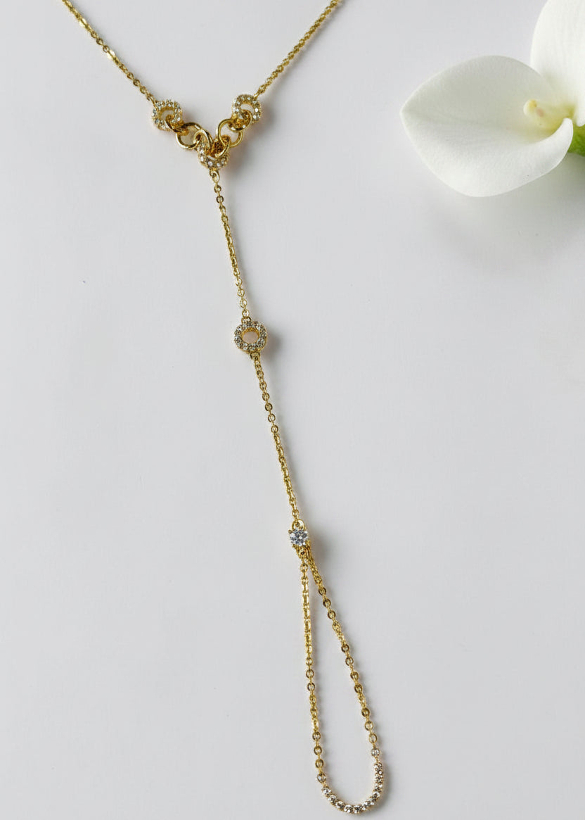 GOLDEN DIAMOND PRITHI HAND CHAIN (POCHI)