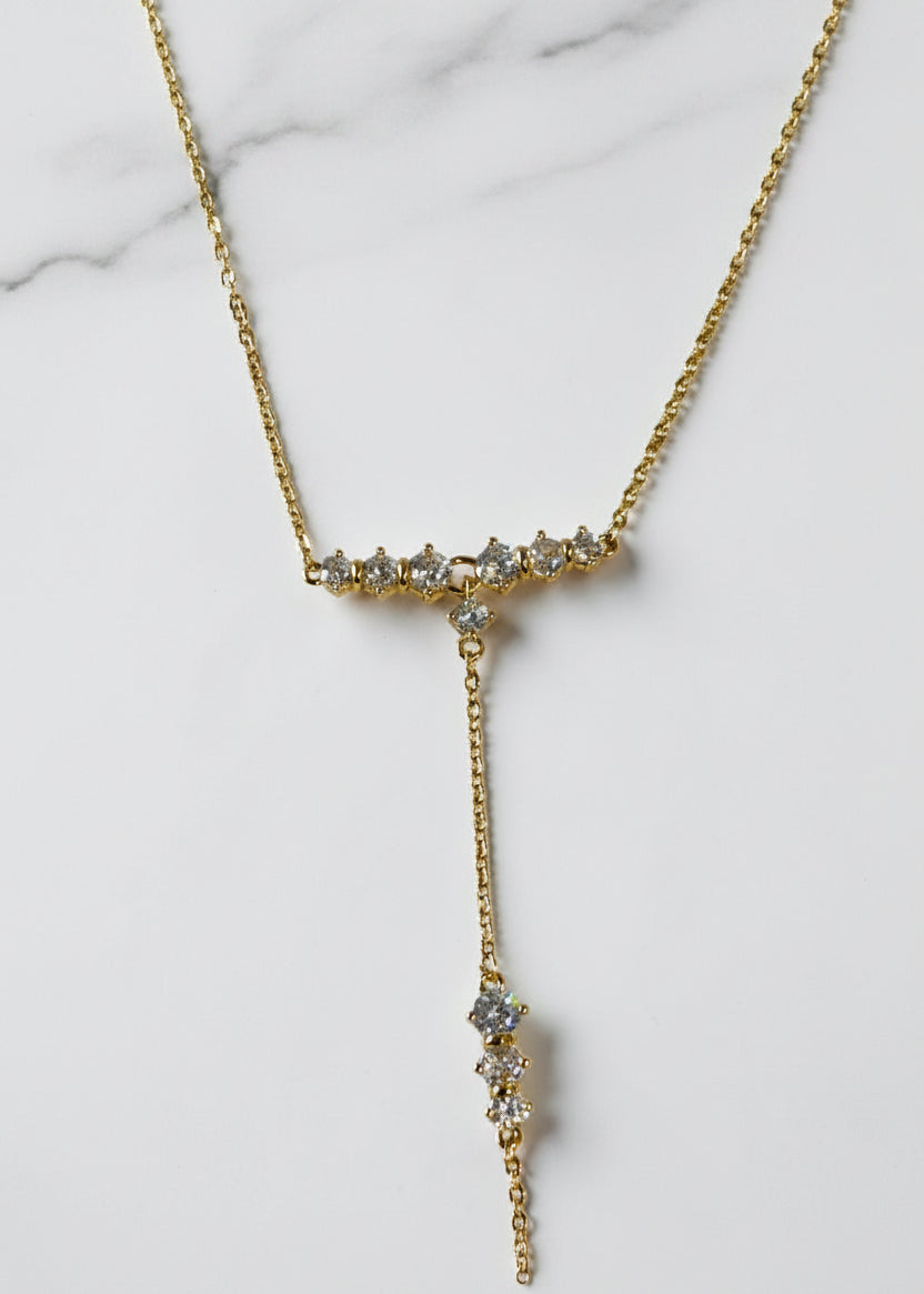 GOLDEN DIAMOND PRITHISHI HAND CHAIN (POCHI)