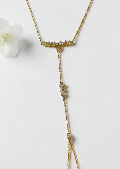 GOLDEN DIAMOND PRITHISHI HAND CHAIN (POCHI)