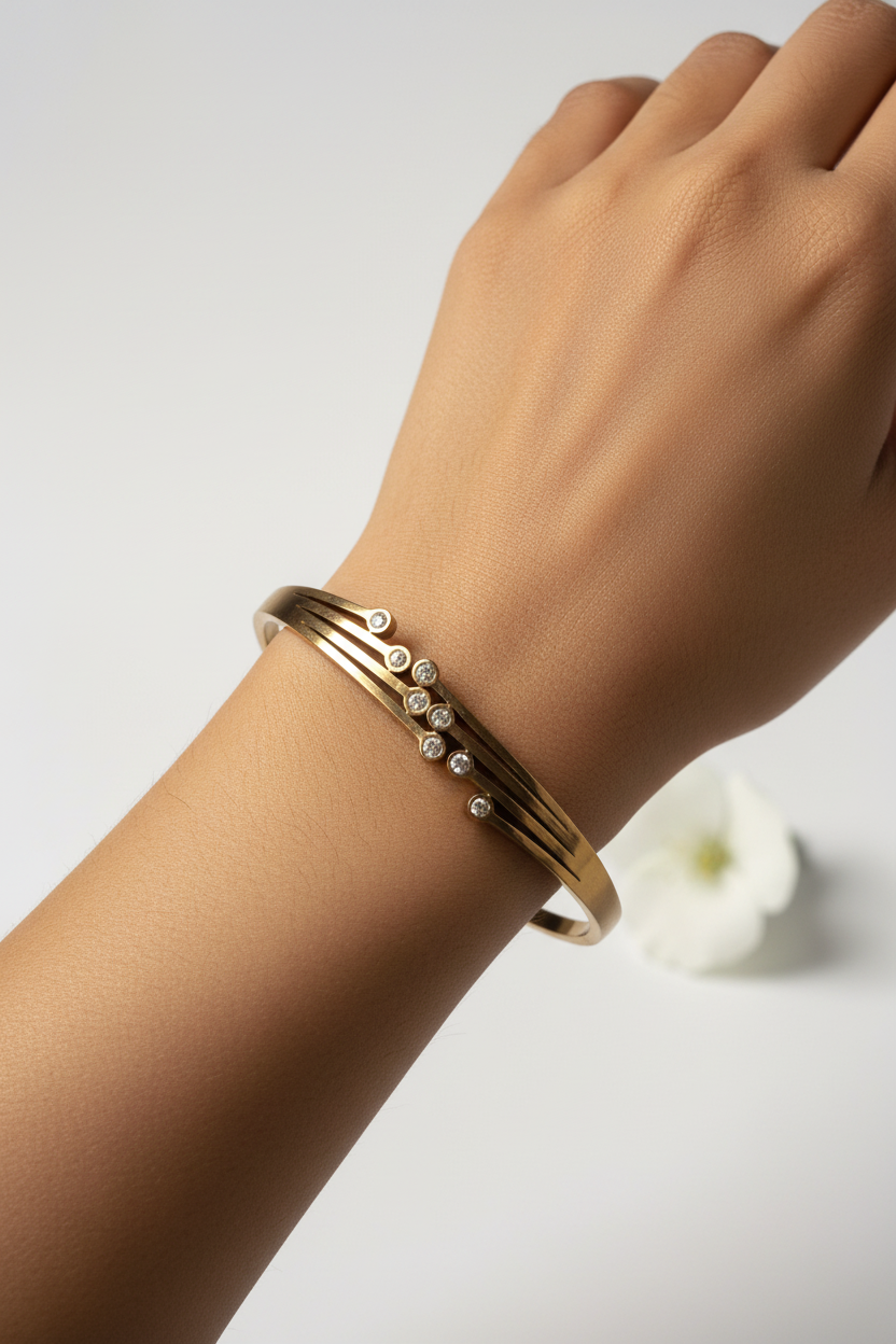 GOLDEN DIAMOND RACHEL BRACELET (CUFF)