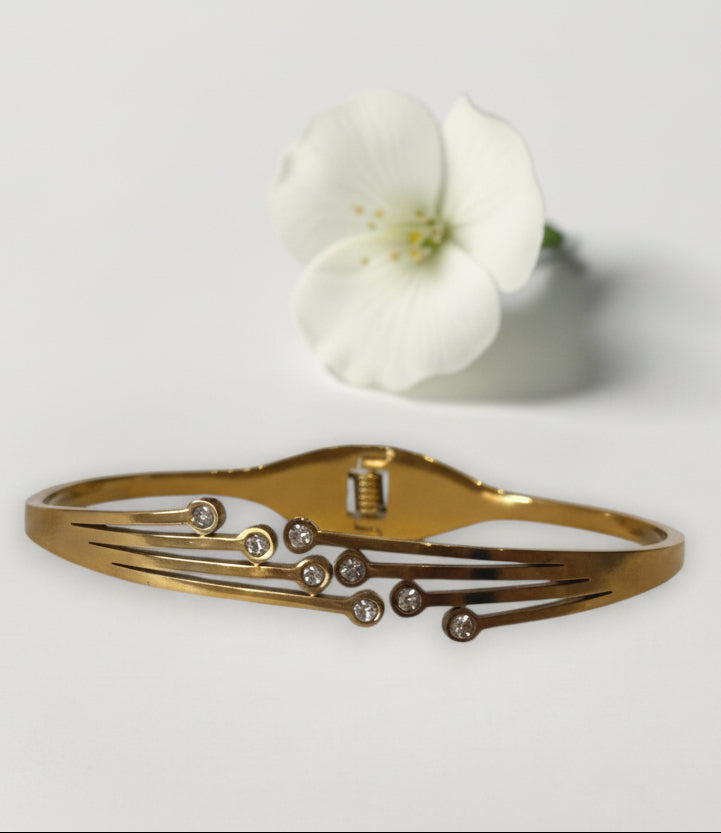 GOLDEN DIAMOND RACHEL BRACELET (CUFF)