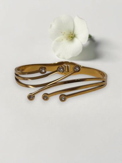 GOLDEN DIAMOND REBECCA BRACELET (CUFF)