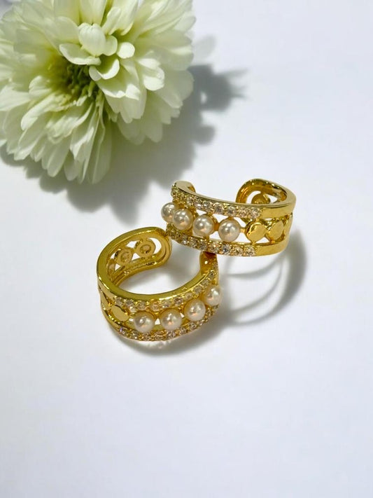 GOLDEN DIAMOND REEVA EAR CUFF