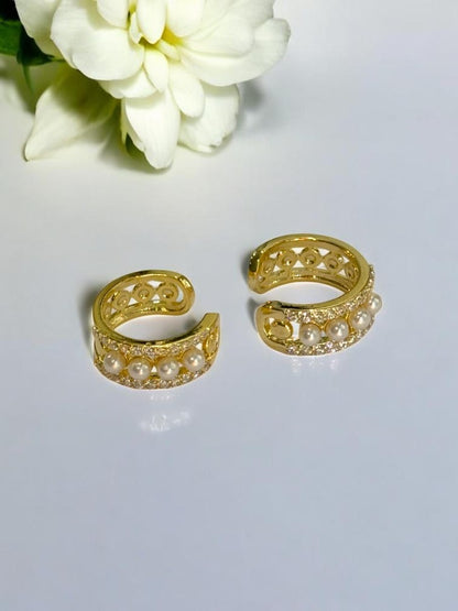 GOLDEN DIAMOND REEVA EAR CUFF