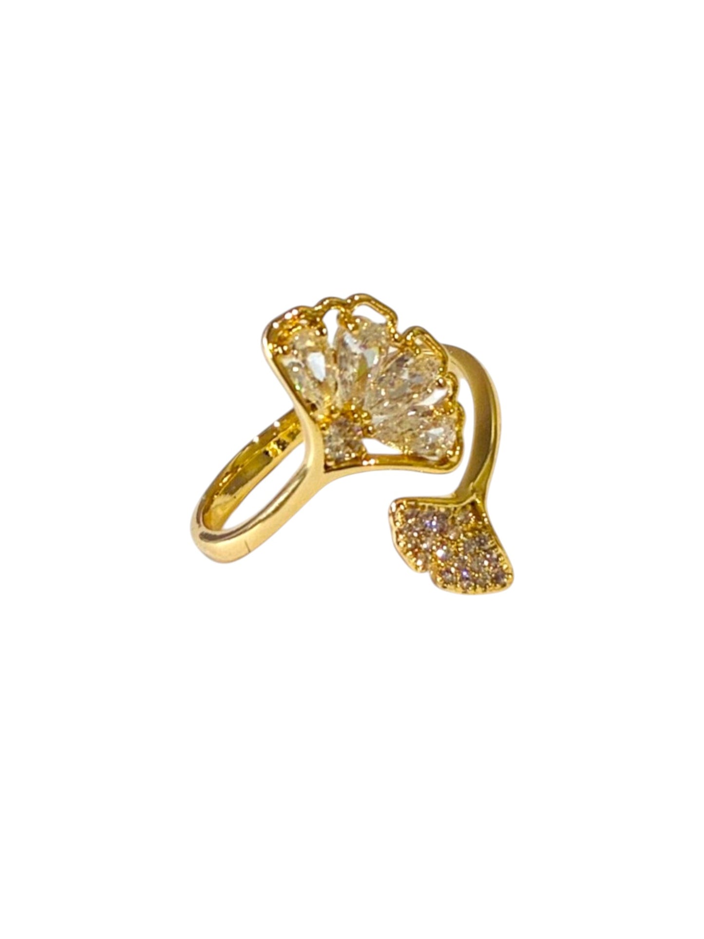 GOLDEN DIAMOND ROSIE RING