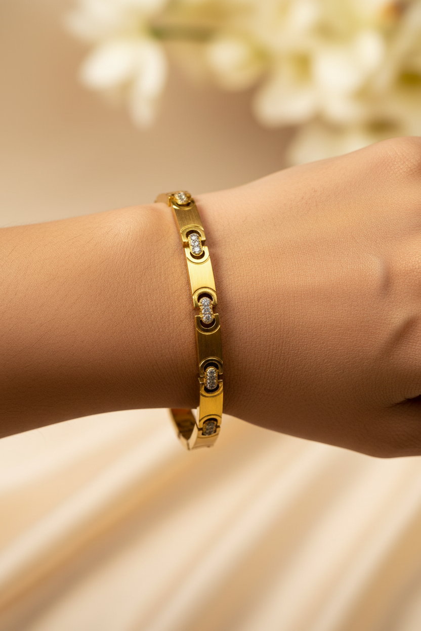 GOLDEN DIAMOND SAVAN BRACELET