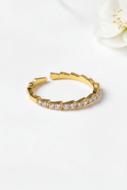 GOLDEN DIAMOND SAVEY RING