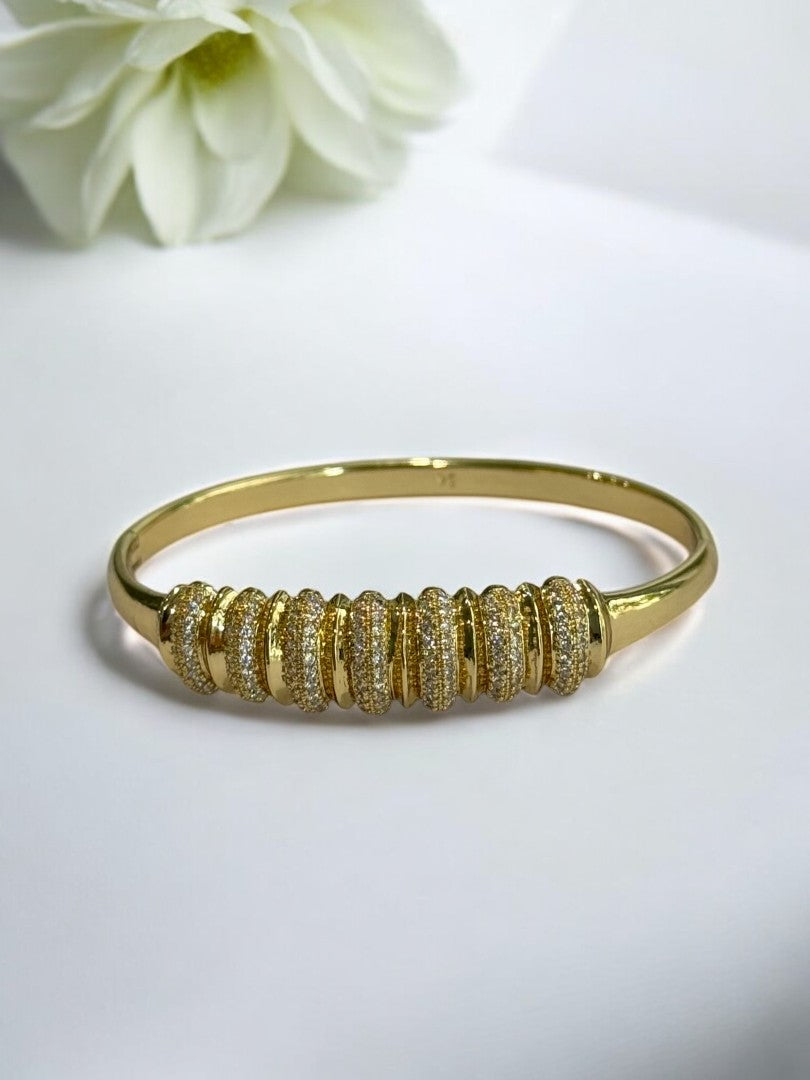 GOLDEN DIAMOND SHLOMA BRACELET