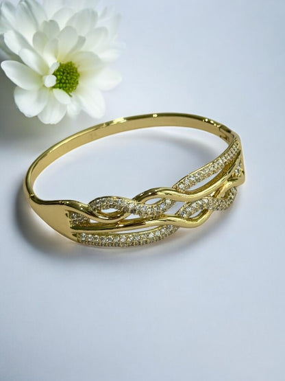 GOLDEN DIAMOND SHMUAL BRACELET