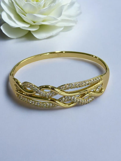 GOLDEN DIAMOND SHMUAL BRACELET