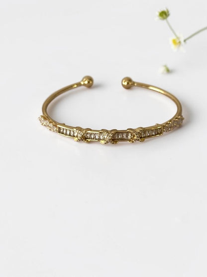 GOLDEN DIAMOND STANLEY BRACELET (CUFF)