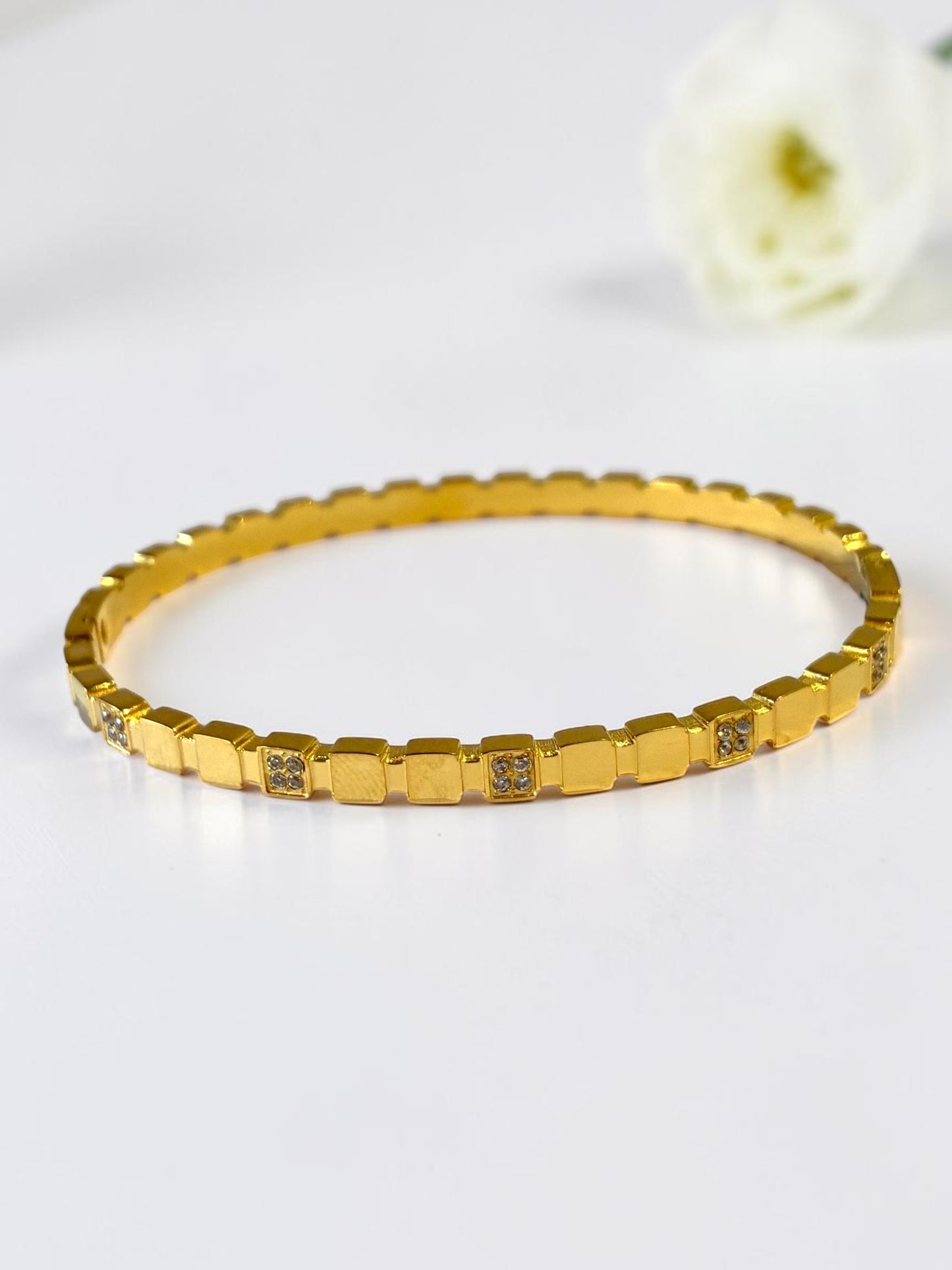 GOLDEN DIAMOND TASHA BRACELET