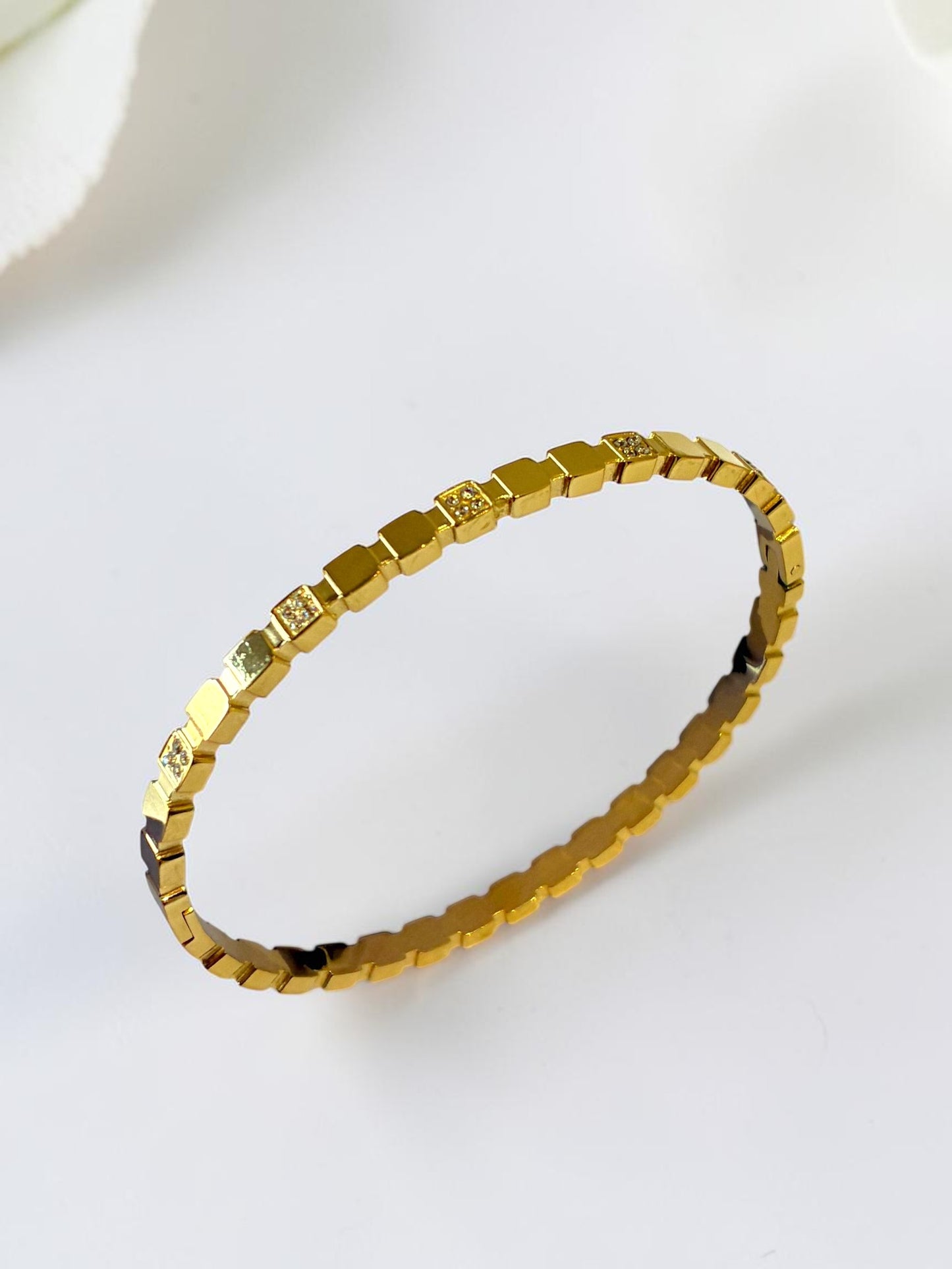GOLDEN DIAMOND TASHA BRACELET