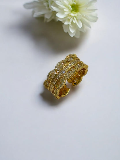 GOLDEN DIAMOND ZAVIER RING