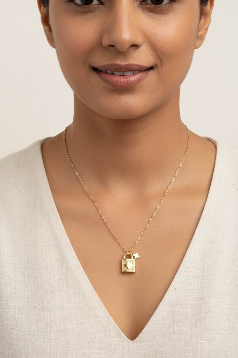 GOLDEN EARL NECKLACE