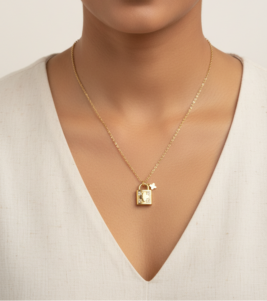 GOLDEN EARL NECKLACE