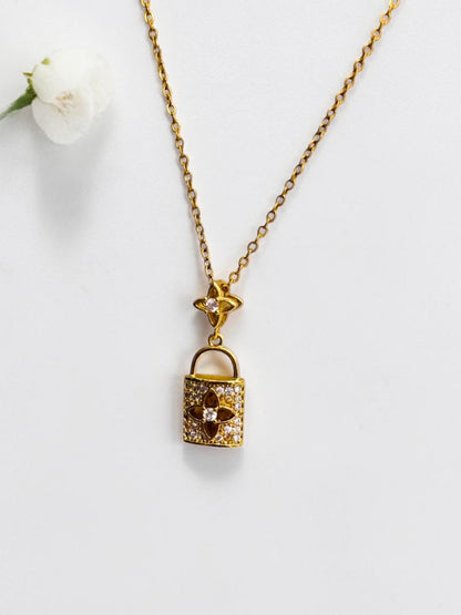GOLDEN EMERY NECKLACE