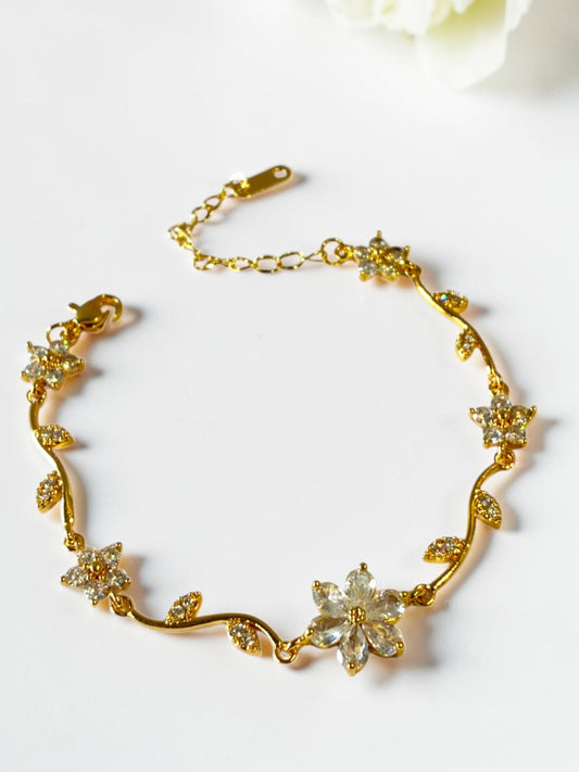 GOLDEN FLORAL DIAMOND ENESIS BRACELET
