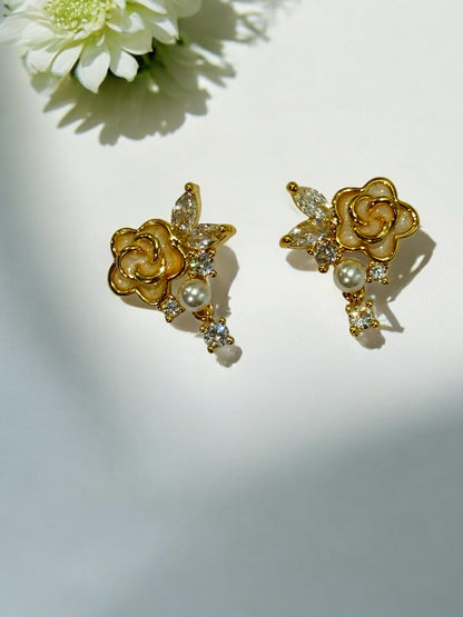 GOLDEN FLOWER LAWSONIE EARRINGS