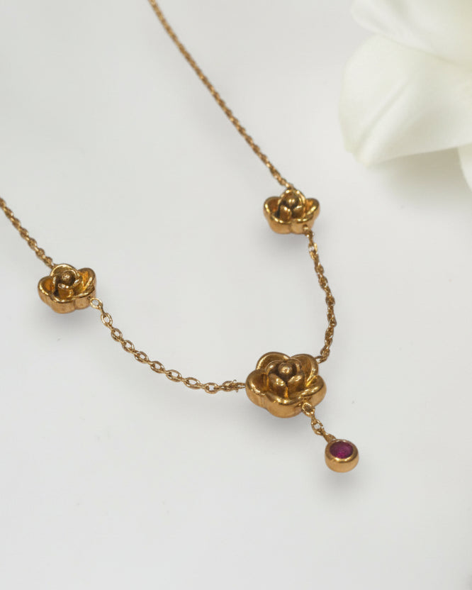GOLDEN FLOWER LUNACY NECKLACE