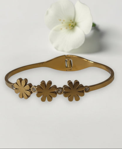 GOLDEN FLOWER PRISCILLA BRACELET
