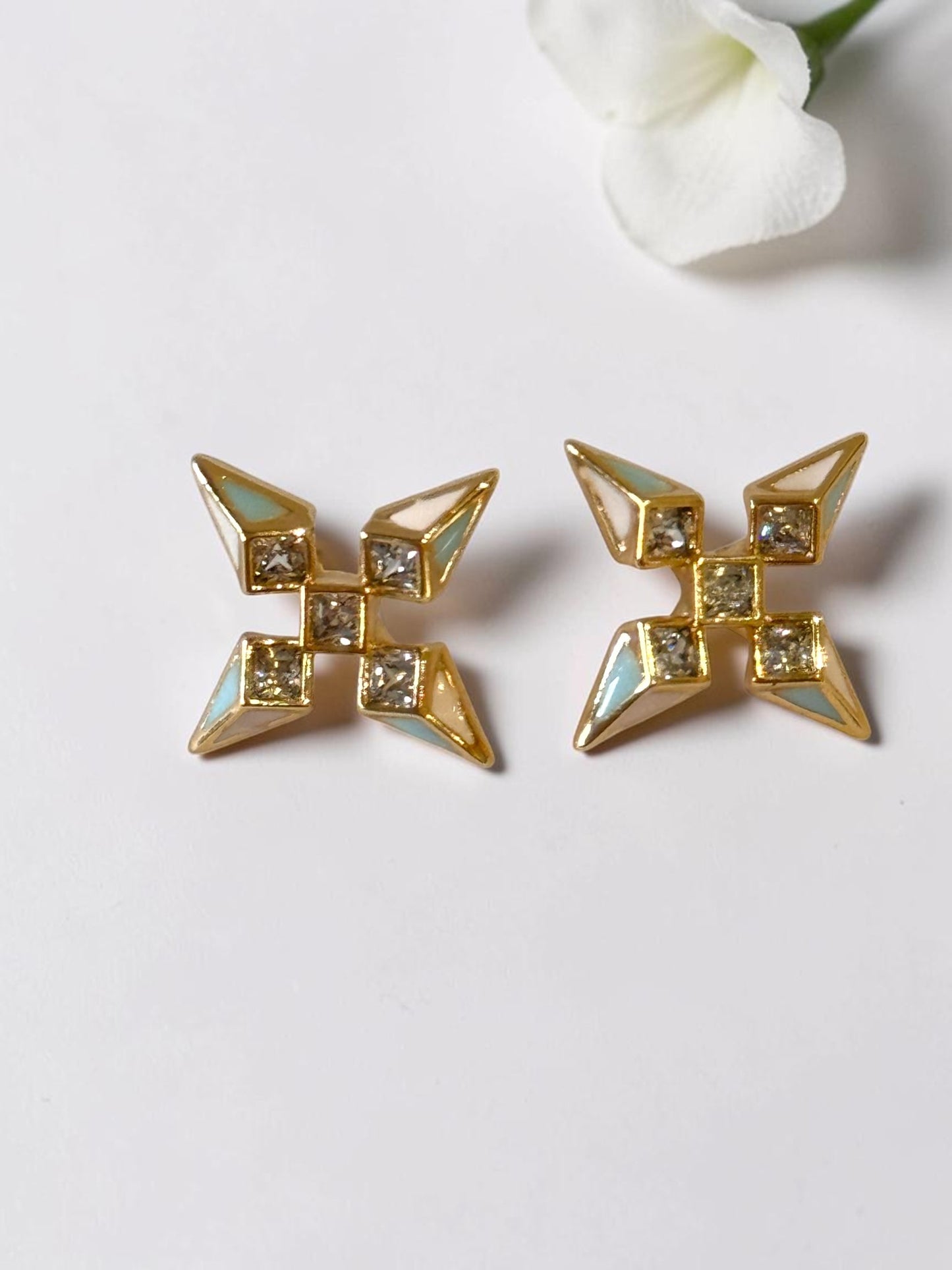GOLDEN GEOMETRIC STAR WEEMIKA EARRINGS