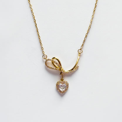 GOLDEN HEART AERIANA NECKLACE