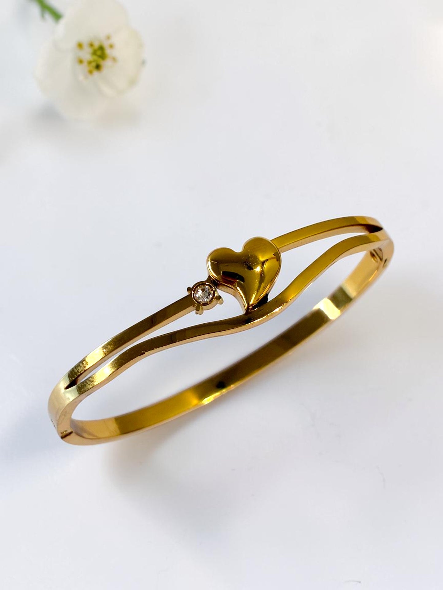 GOLDEN HEART ARLETH BRACELET