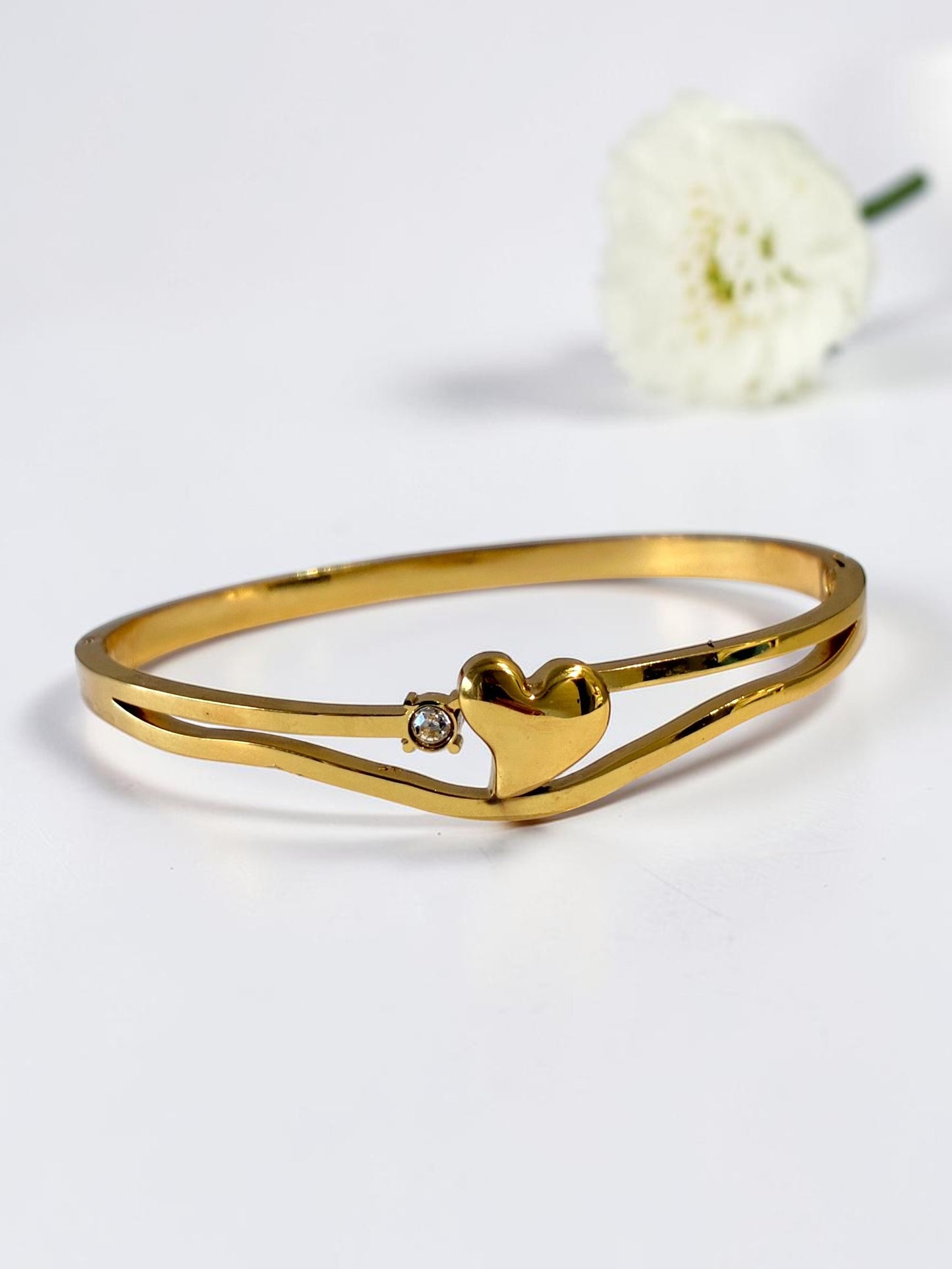 GOLDEN HEART ARLETH BRACELET