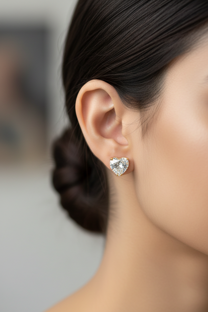 GOLDEN SMALL HEART DIAMOND BAYRON EARRINGS