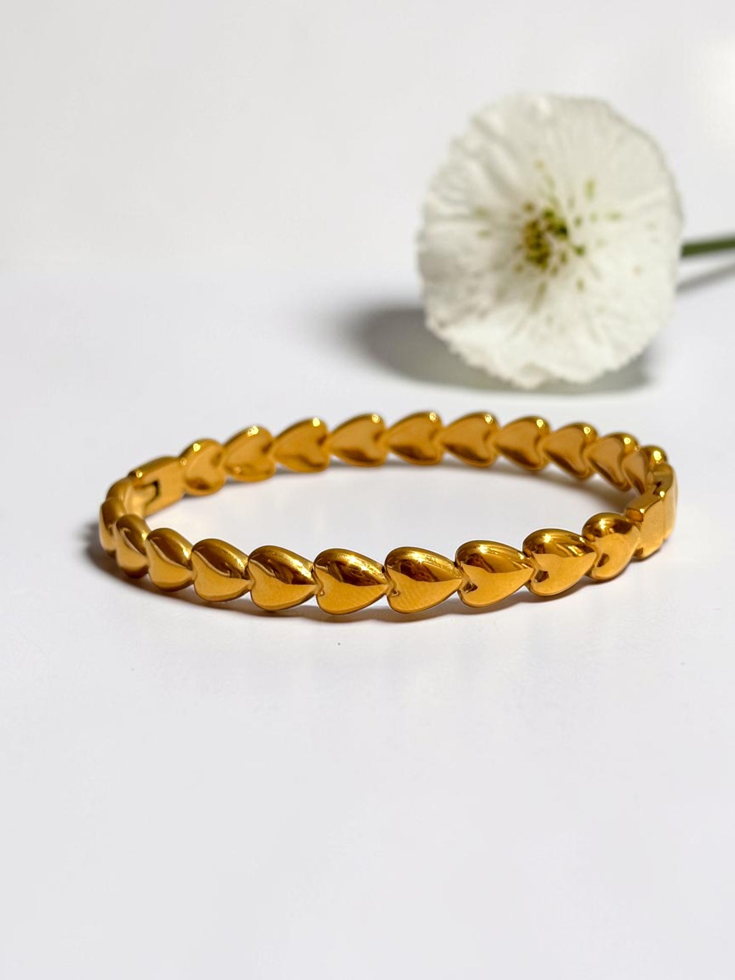 GOLDEN HEART HARMONY BRACELET