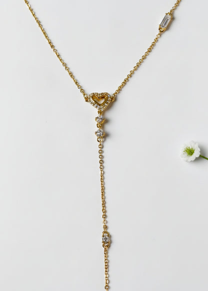 GOLDEN HEART OMARY HAND CHAIN (POCHI)
