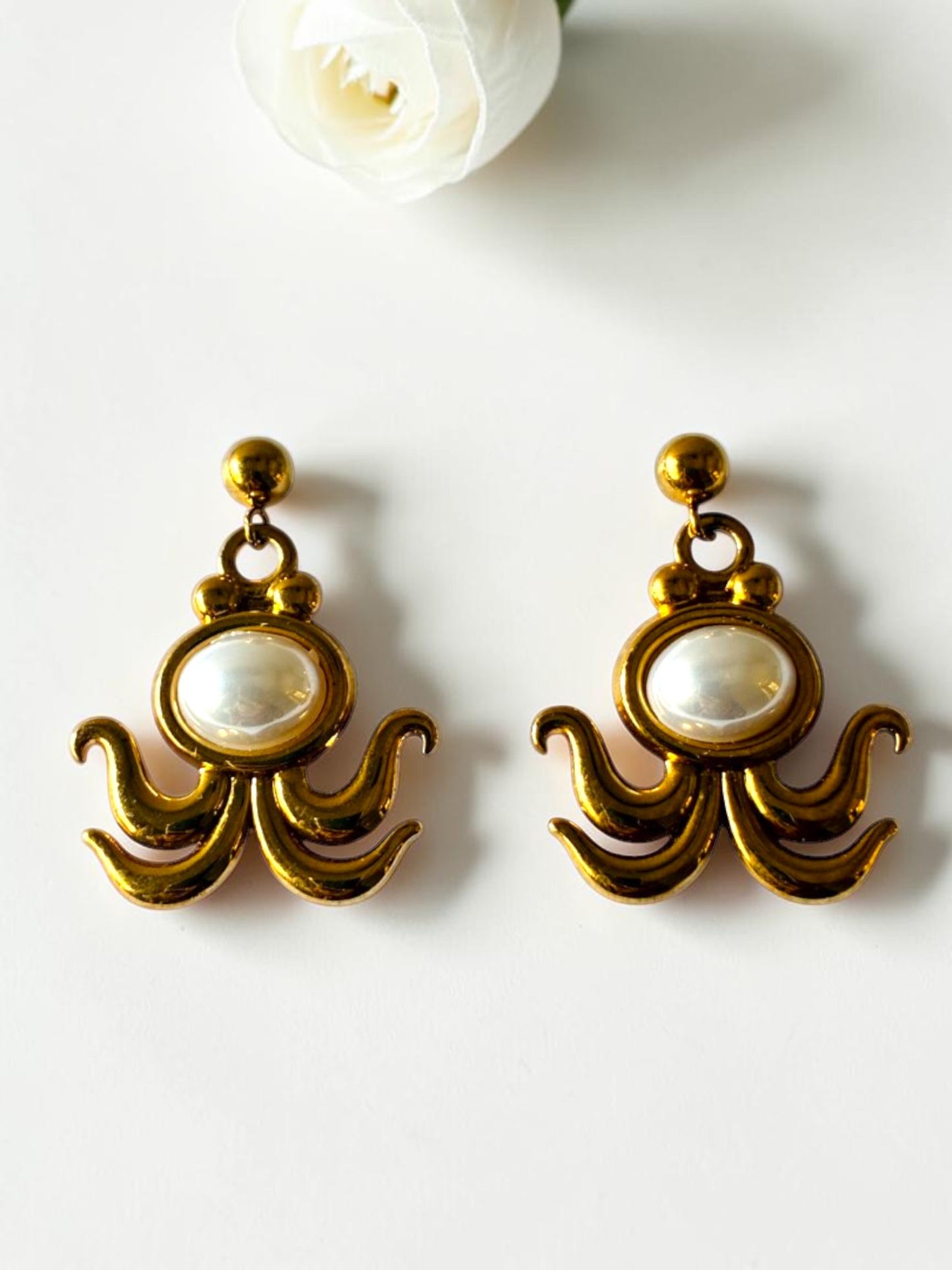GOLDEN ILIANIE EARRINGS